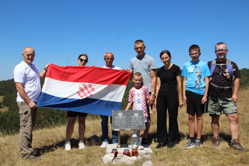 Foto: Memorijalni uspon na Rava&scaron;nicu &ldquo;David i Marko Brajko&rdquo; &ndash; da se ne zaboravi