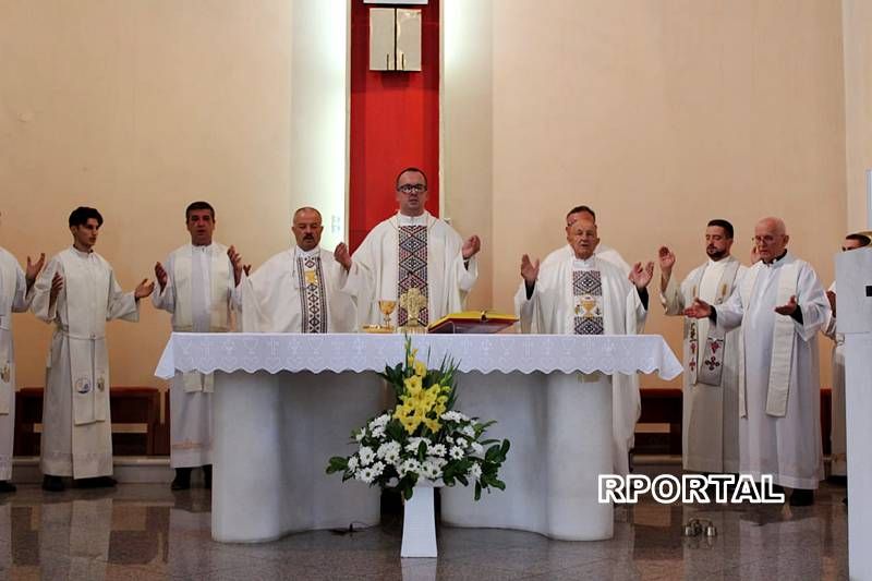 Foto: Dan posvete crkve i Dan duhovnih zvanja u župi Prozor