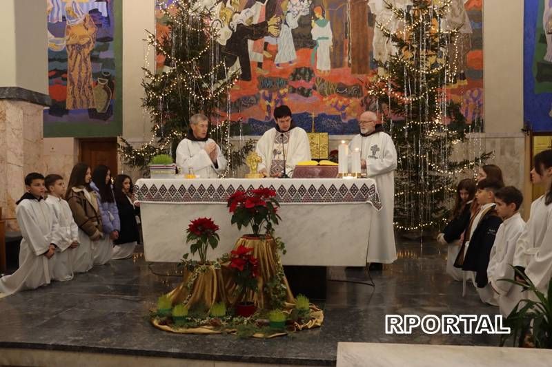 Foto: Polnoćka na &Scaron;ćitu