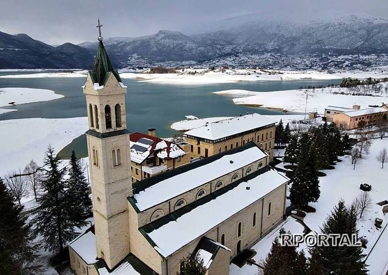 Stiže nam Božić bijeli